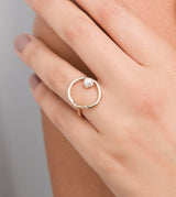 Gold ring with Algiz pearl