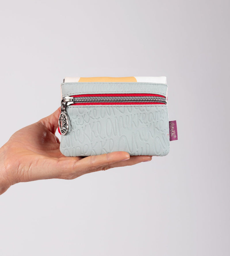 Fashion coin purse with flap